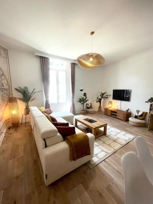 L'Echappee Chic Au Coeur De Valence Apartment Валанс Екстериор снимка