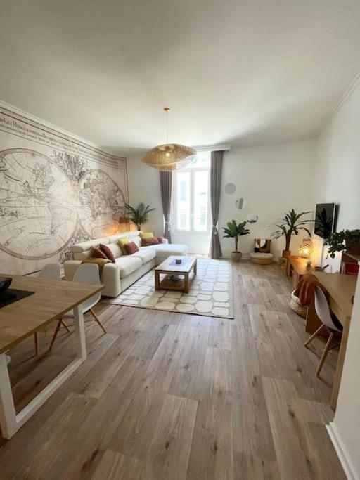 L'Echappee Chic Au Coeur De Valence Apartment Валанс Екстериор снимка